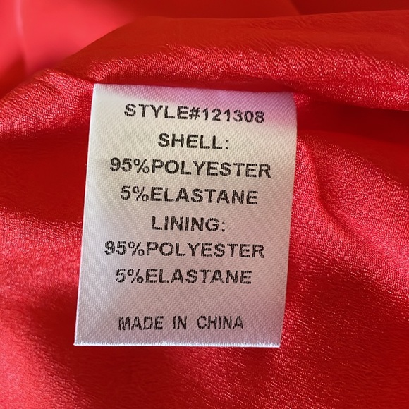 Misslook Red Dress with zipper detail on both arms along with flare detail - Picture 5 of 6